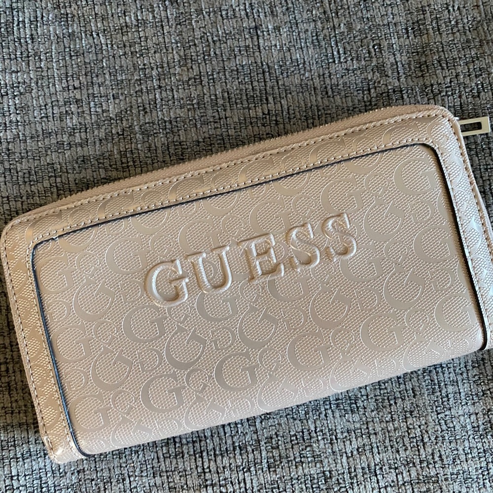 Guess Wallet